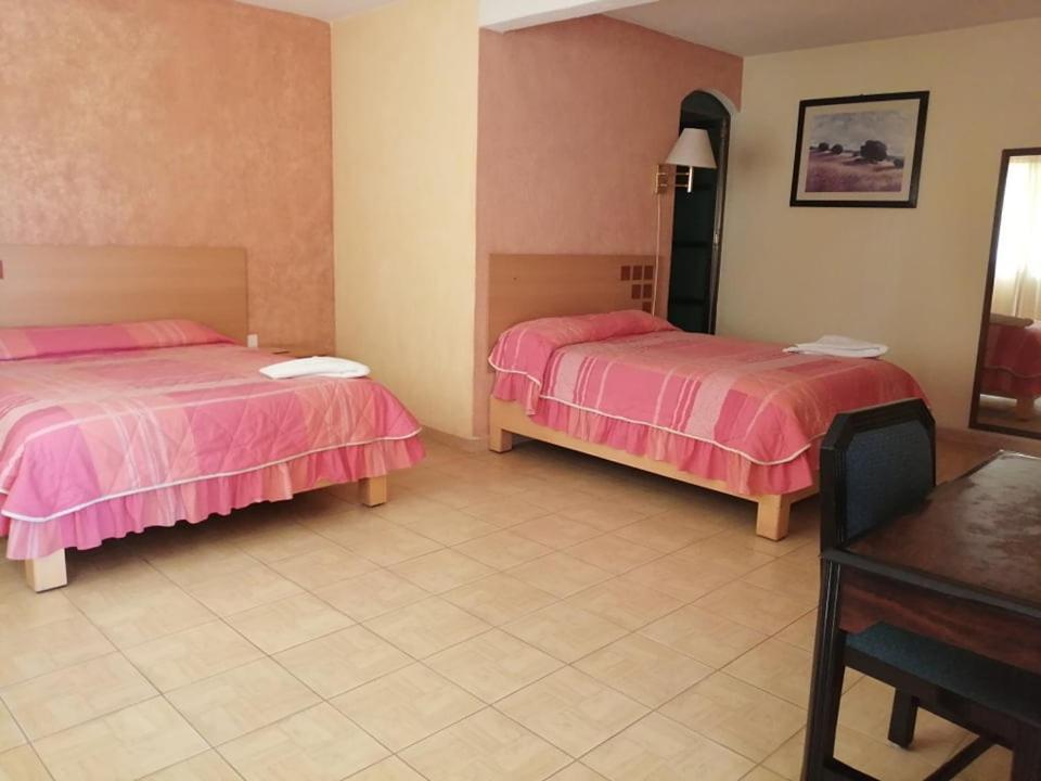 Hotel Real Doxey Tlaxcoapan エクステリア 写真