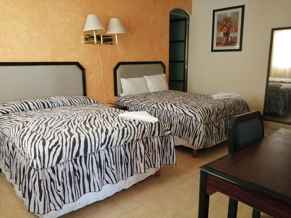 Hotel Real Doxey Tlaxcoapan エクステリア 写真